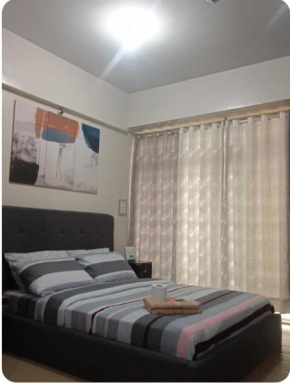 Condo Unit walking distance to Manila Airport (NAIA Terminal 3)